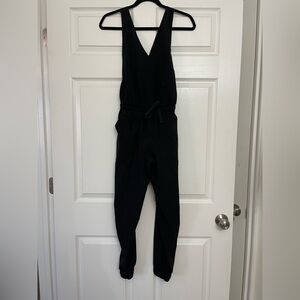 Albion Fit V-Neck Jetsetter jumpsuit | Size XXS